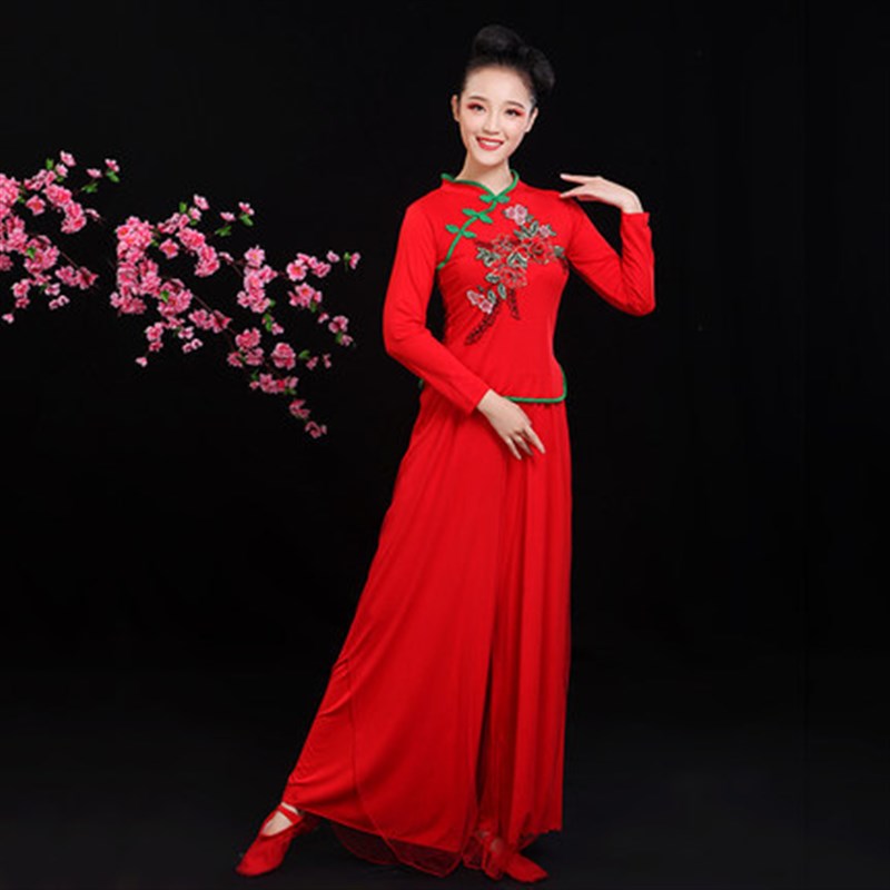 跳舞服装女成人广场舞新款套装2023春夏装秧歌服演出服中老年舞蹈
