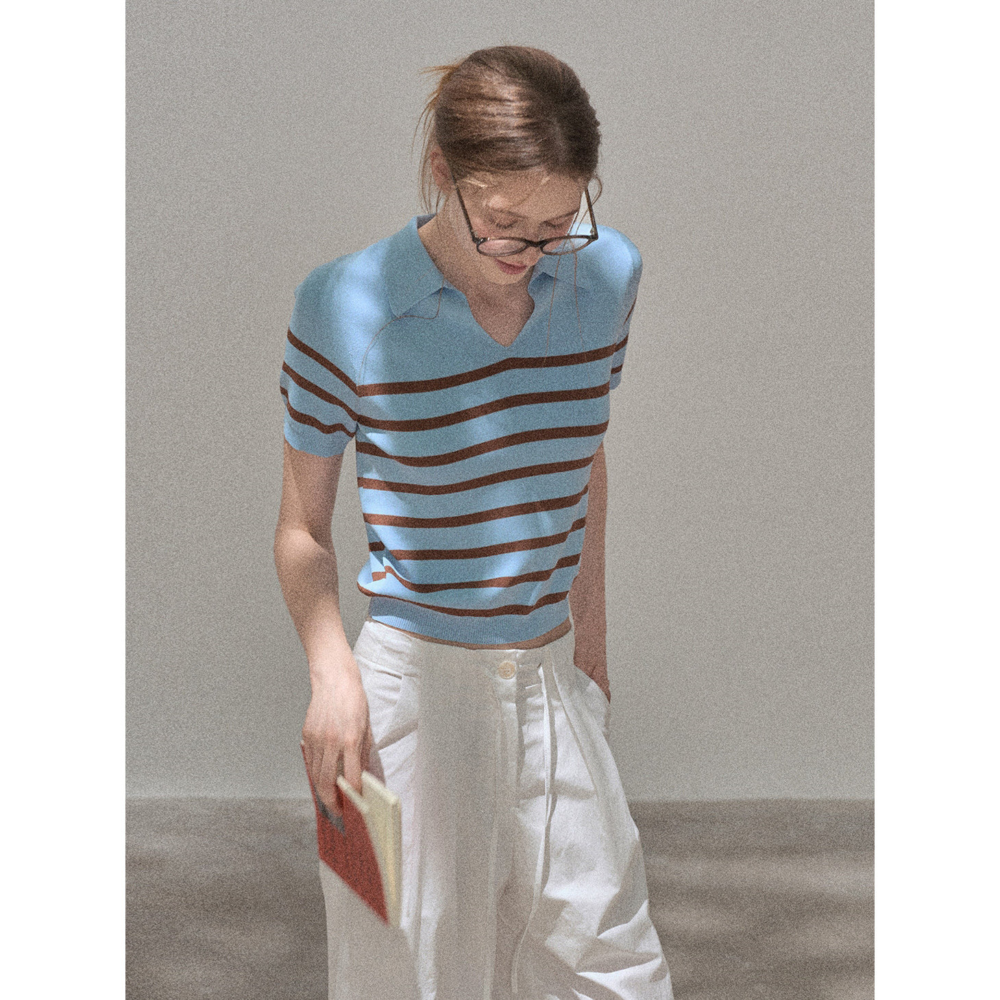 法式蓝色条纹polo领短袖针织衫女夏季薄款别致学院风正肩t恤上衣