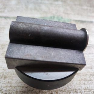 锚具夹片洛氏硬度测试底座 洛氏硬度计锚具夹片硬度工装测量夹具