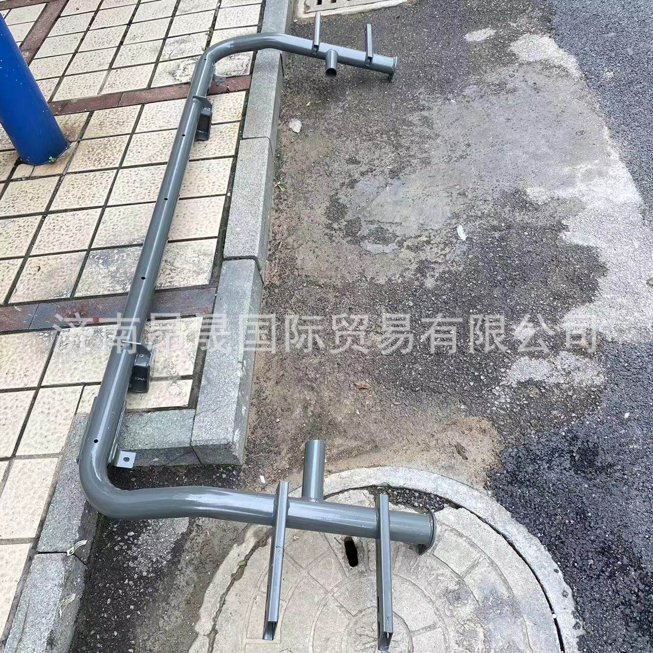 重汽豪沃 WG9725931001 踏板支架总成（豪沃10款前脸高位保险杠）