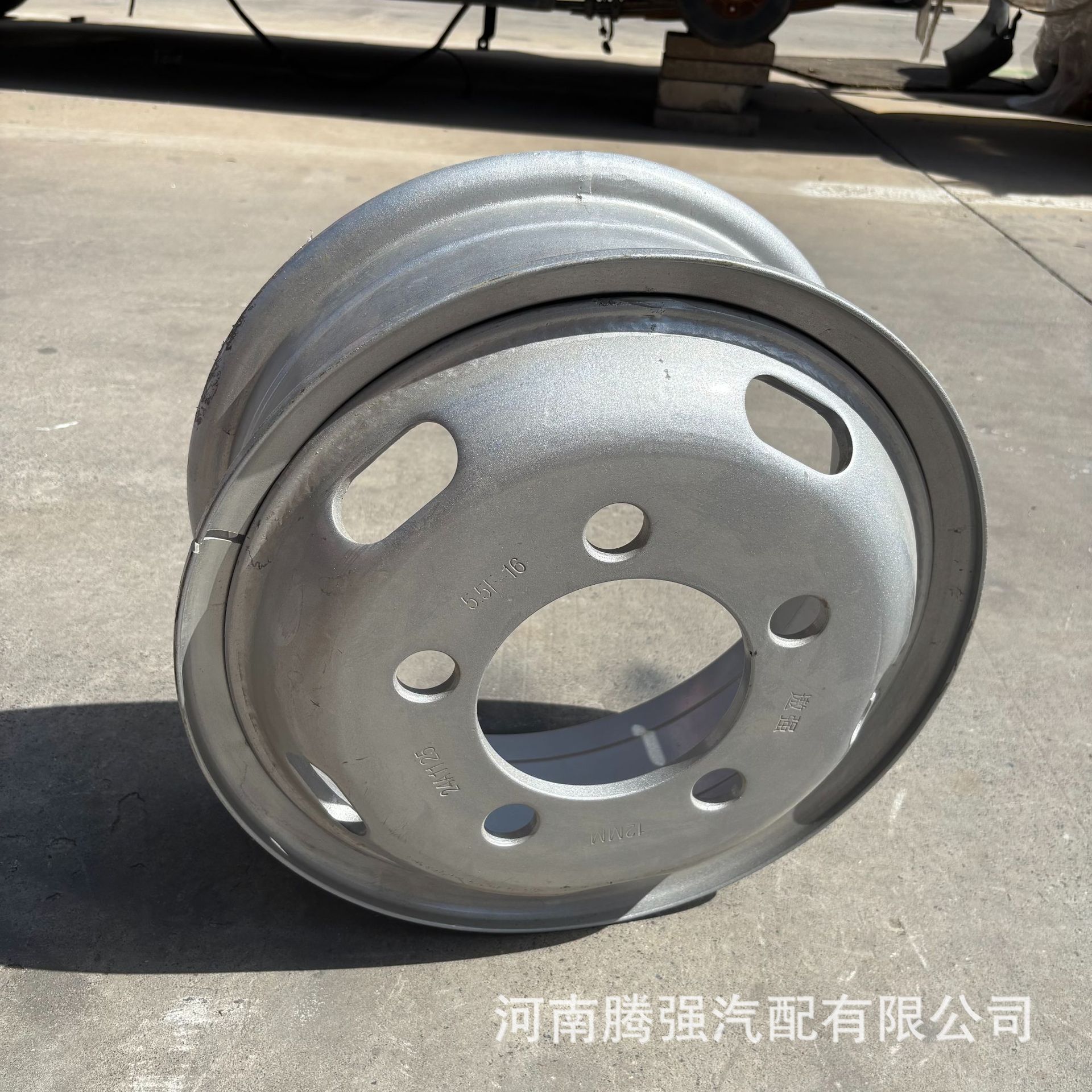货车钢圈加厚五孔钢圈奥铃江铃轮毂650/700-16轮胎用5.5-16配件
