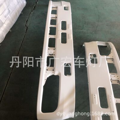 日系卡车日HIN野MEGA700保险杠进口版喷漆白色