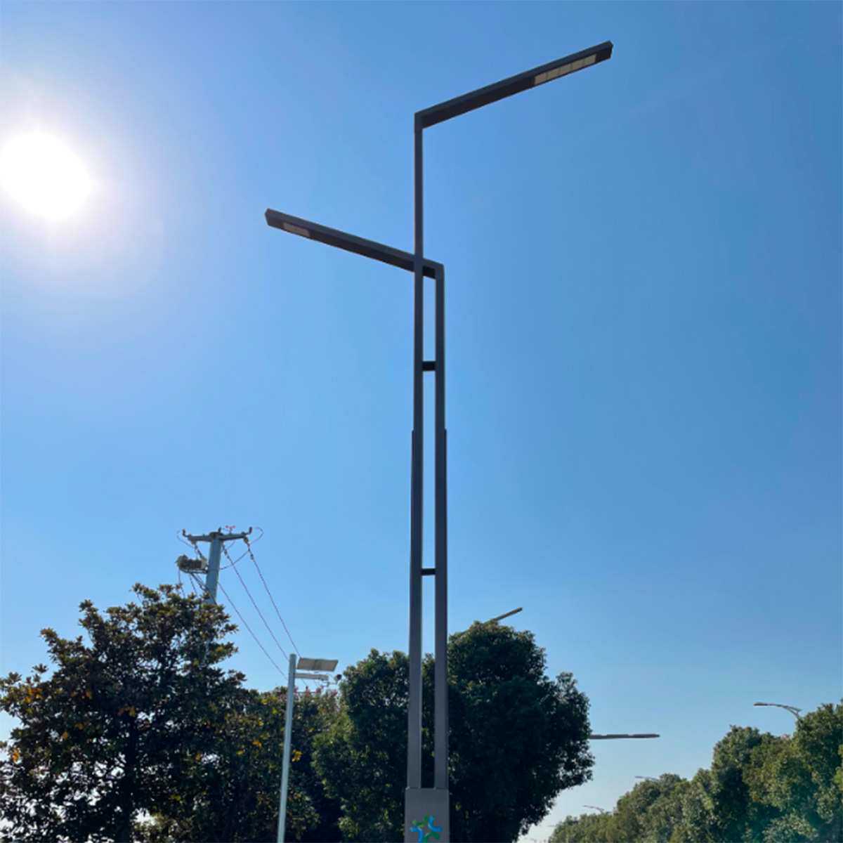 厂家 LED市电路灯单臂双臂海螺臂6m8m城市道路照明路灯