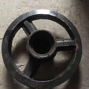 福田雷沃收割机配件17款超越款履带导向轮