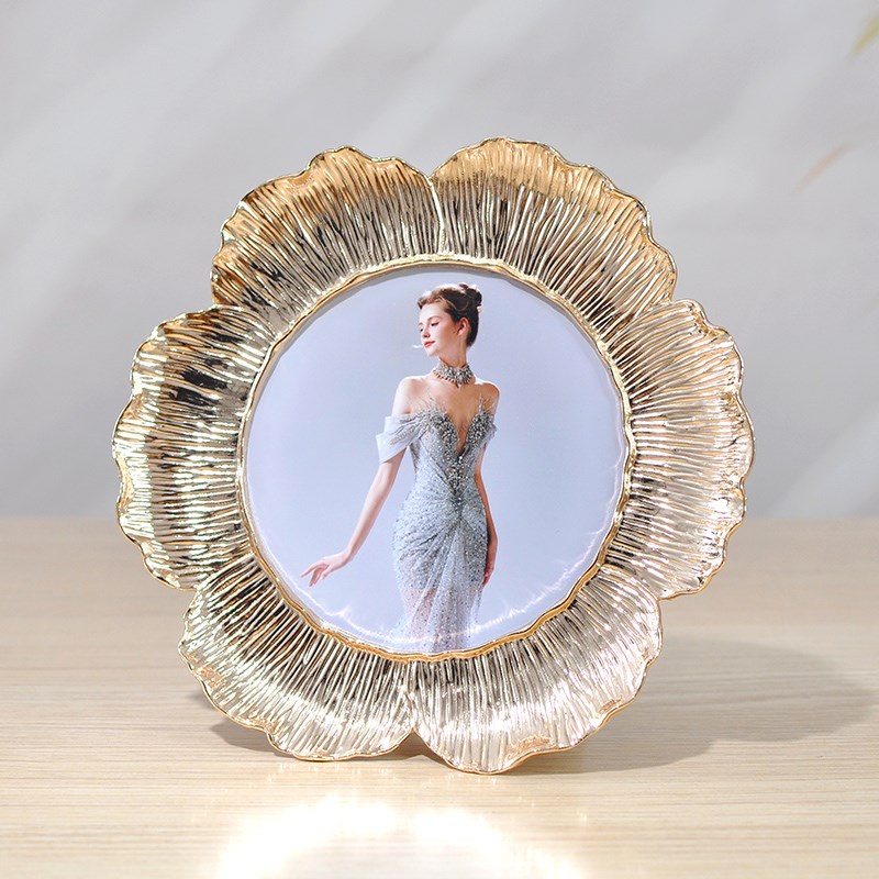 轻奢相框欧式摆台创意6寸7寸金属花朵结婚M纱照片定制像框架高级