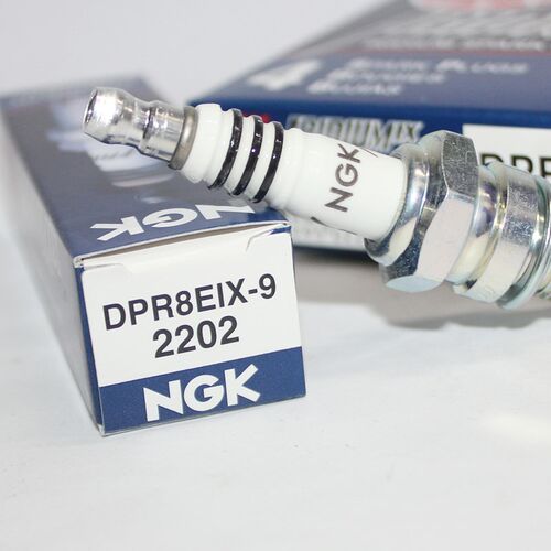 铱金D0R8EIX-9火花塞适用天剑獒地平线CG125 15P藏王DPR8EA-9