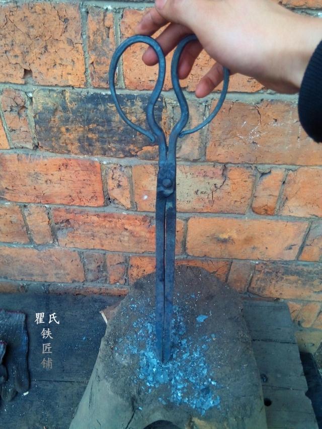瞿氏铁匠黄鳝夹钳泥鳅夹黄鳝鳝鱼钳蛇F泥鳅钳垃圾板栗手工一体锻
