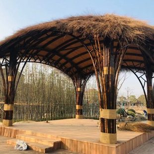 网红竹编碳化异形竹建筑藤编竹房子竹木屋竹廊架竹篱笆围栏竹建筑