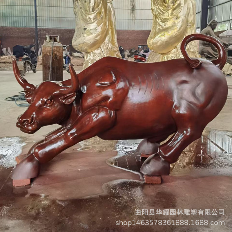 铸铜牛雕塑黄铜铸造动物牛公司门口金融街现代简约落地摆件
