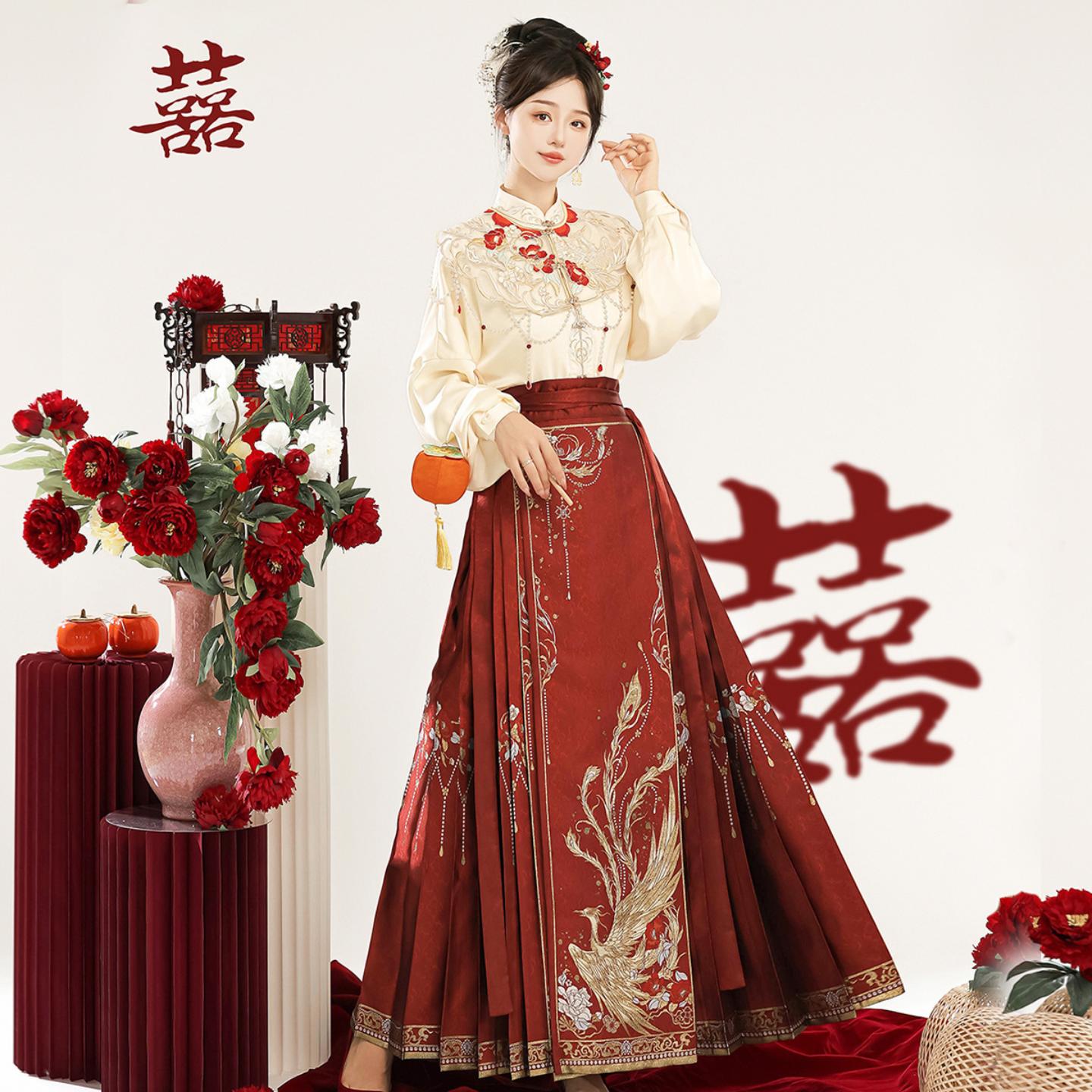 凤凰台上汉服女中结婚订婚敬酒服云肩上衣马面裙套装