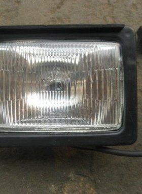 洛阳一拖东方红单缸小四轮200P/250P/280P/300P前大灯后尾灯转向