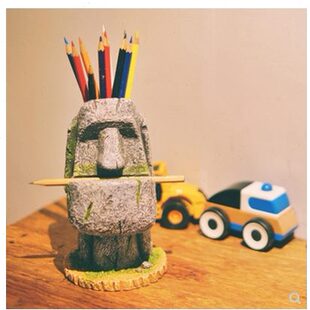 可爱雕像多功能办公室笔筒个性学生文具收纳盒复古笔座小摆件创意