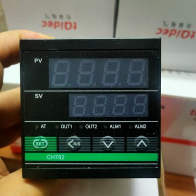 台泉 72数显智能温控表 CH702 FK02-MAN 短壳 (K型继电器)