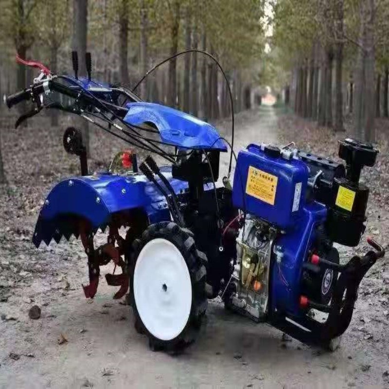 大马力柴油四驱微耕机 果园松土耕地机 自走式犁地旋耕机