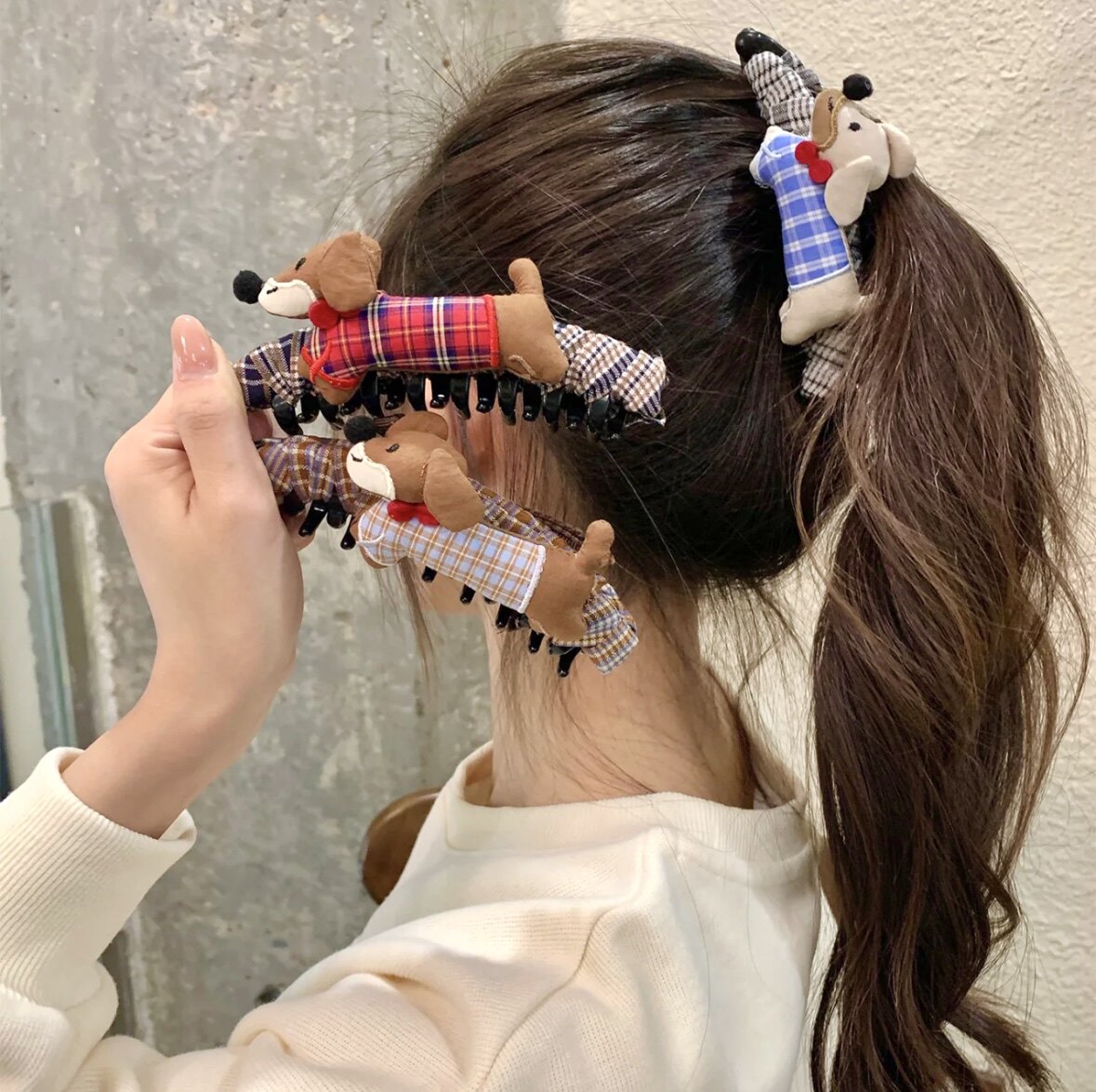 卡通立体玩偶腊肠小狗可爱香蕉夹气质马尾竖夹大号扭扭夹百搭抓夹