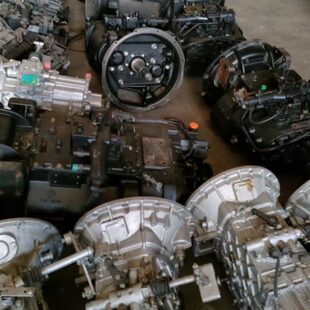 法士特变速箱8档10档12档16档小八档小十档全新变速箱总成万里扬6