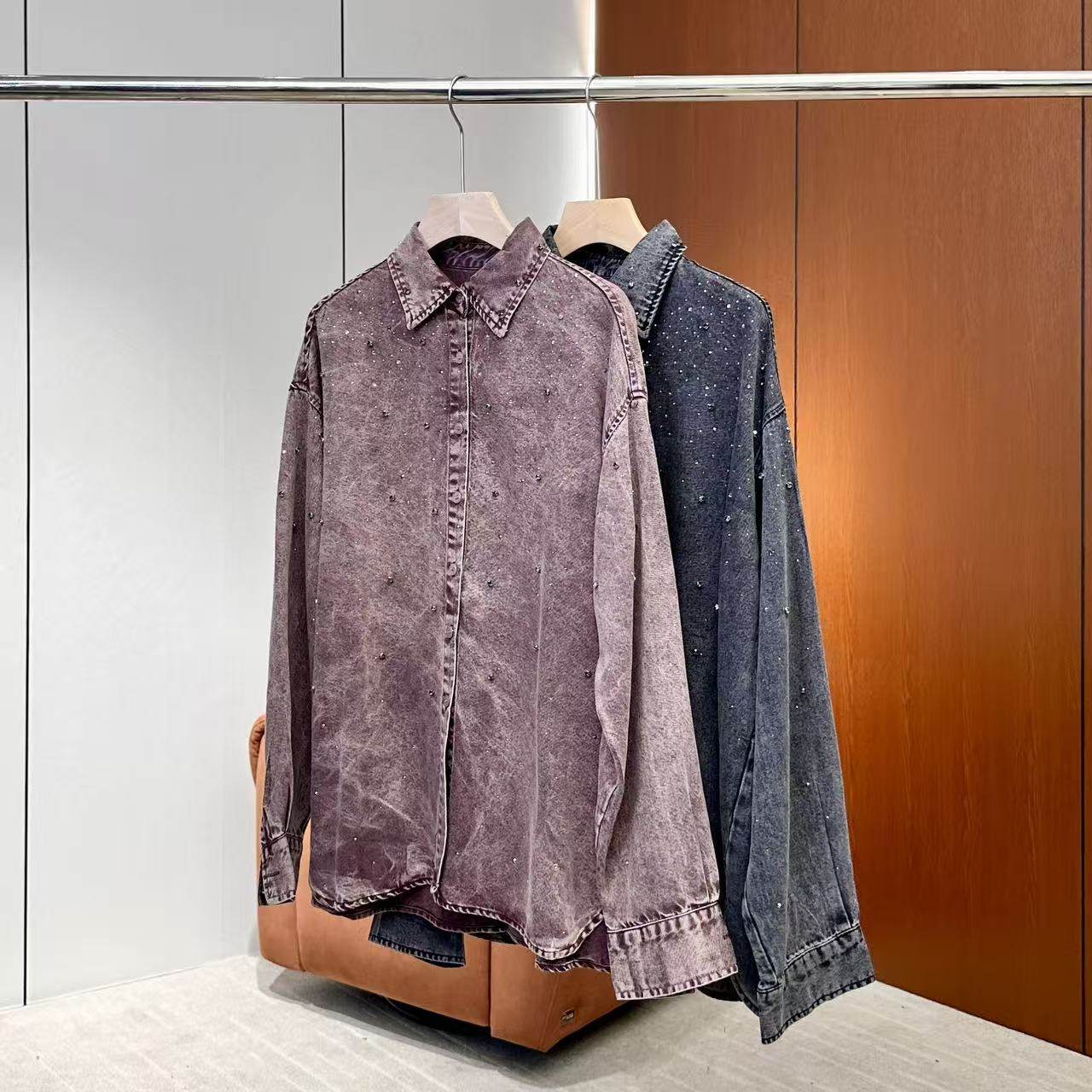 【妍妍粉丝专享】26新款复古翻领钉珠烫钻长袖衬衫ONSW207615897