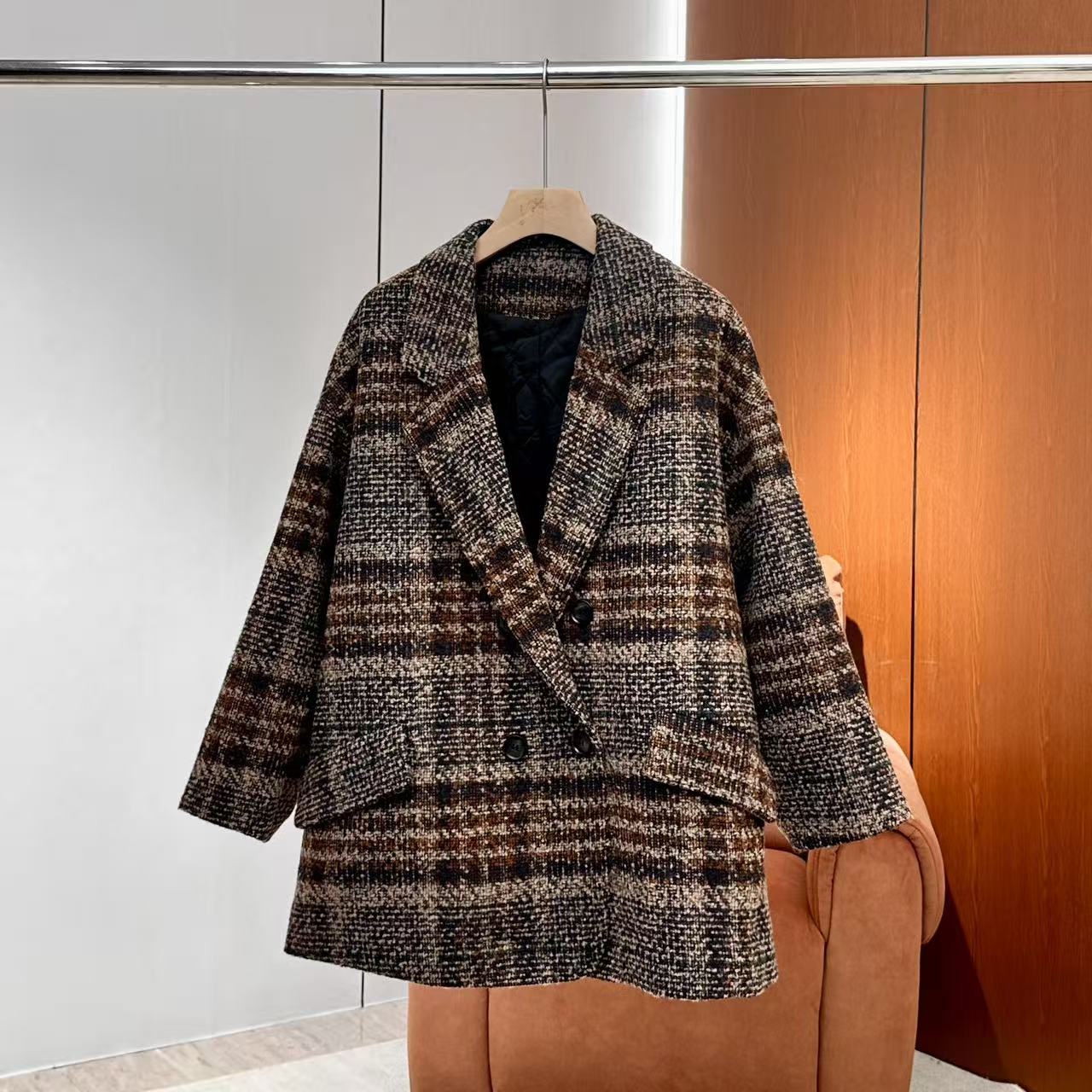 【妍妍粉丝专享】25新款冬季小香风格子外套ONWD2045115703