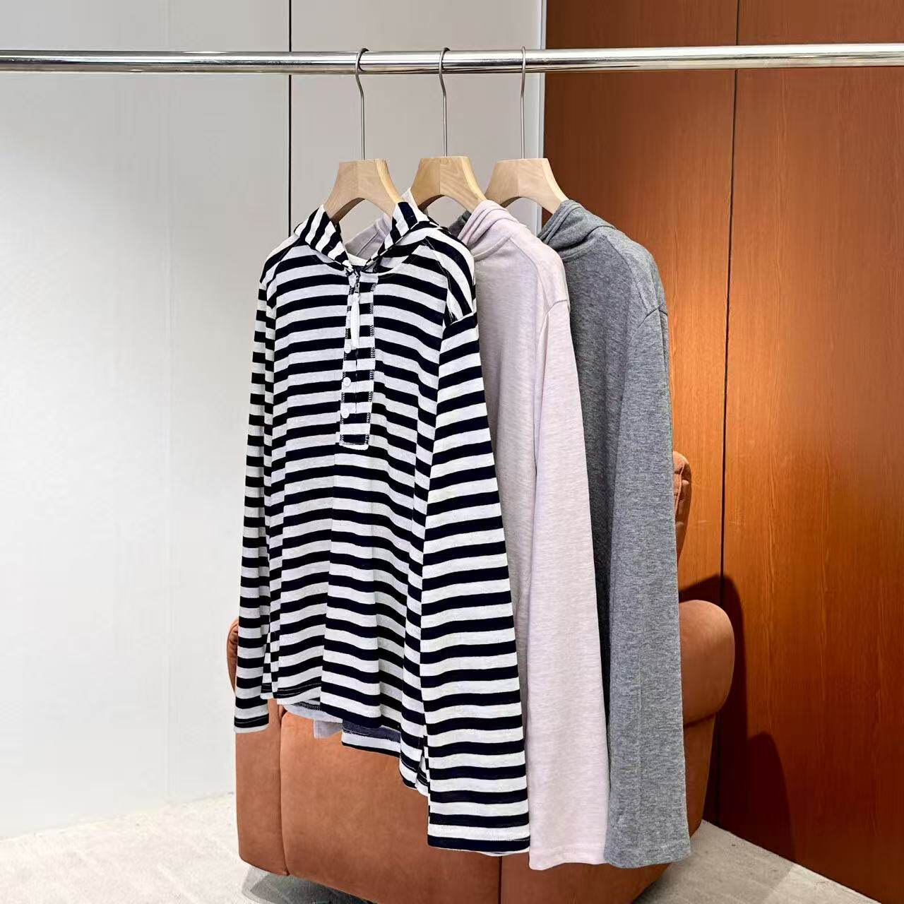 【妍妍】法国小众品牌 水洗磨毛棉连帽上衣 ONST201636122