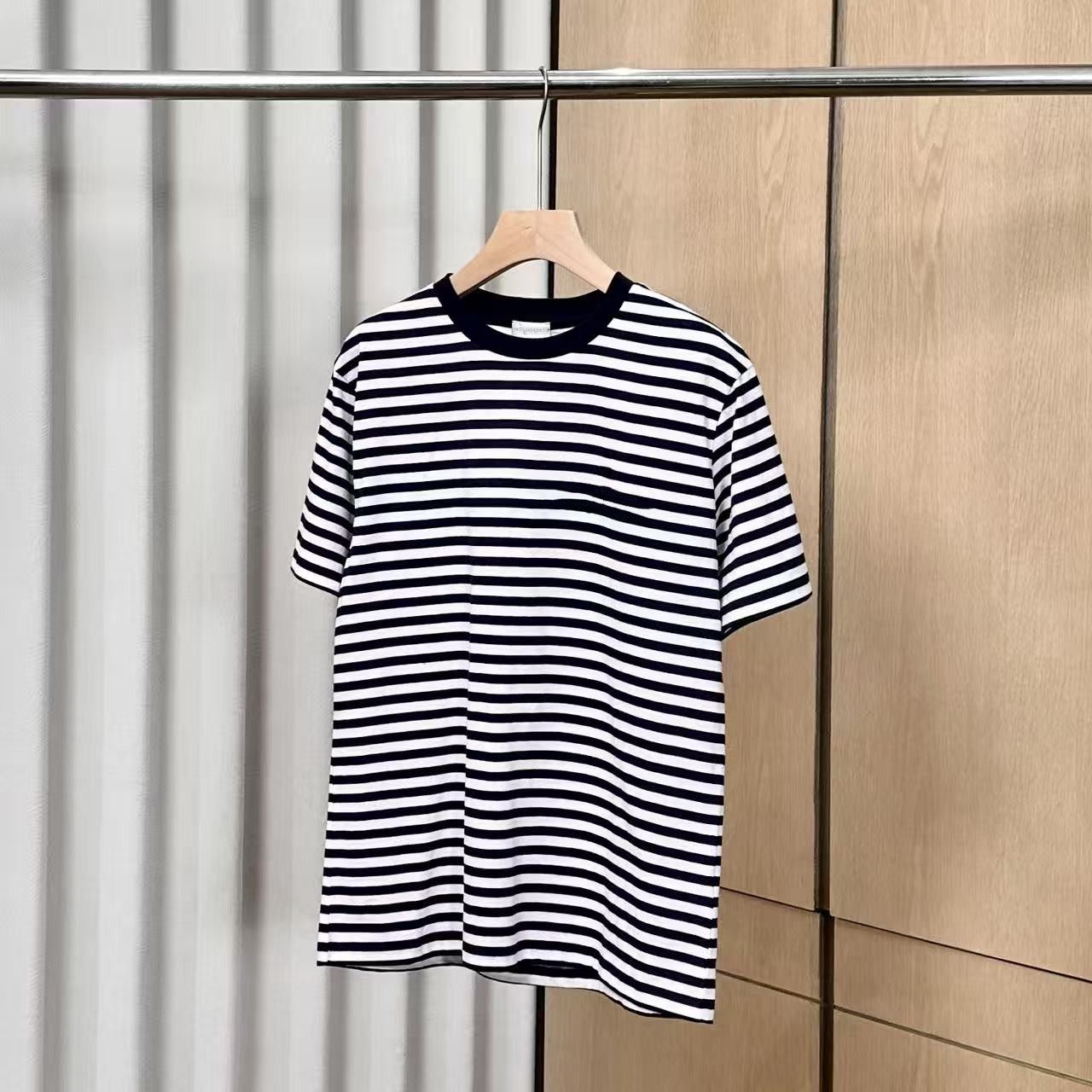 【妍妍粉丝专享】海军风条纹短袖圆领宽松百搭T恤ONST04615937