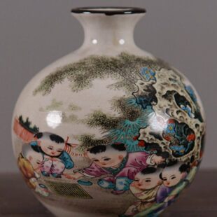 仿古大清同治粉彩婴戏图石榴花瓶瓷器做旧中式摆件古玩收藏