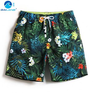 盖浪夏海边度假情侣装宽松沙滩裤男速干大码短裤女平角泳裤海滩裤