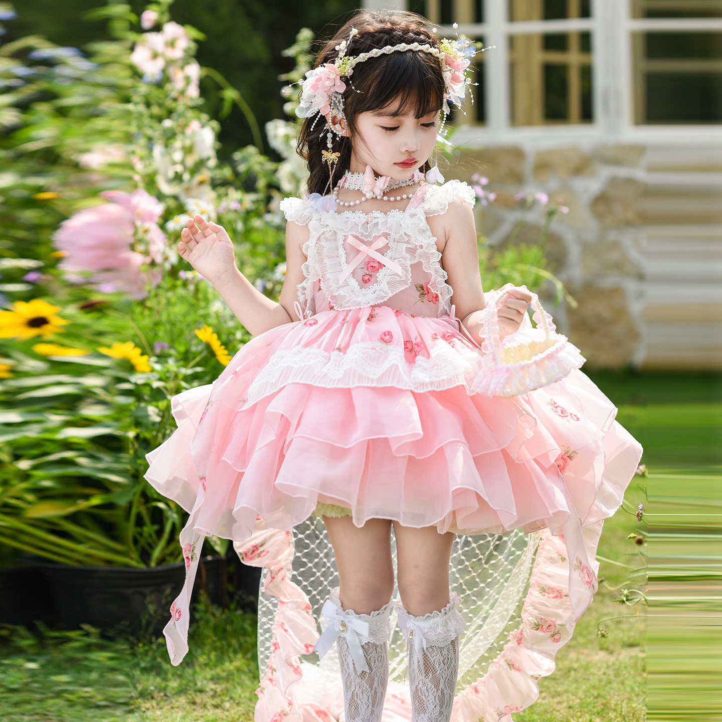 女童洛丽塔公主裙夏季2026新款蕾丝连衣裙生日礼服花仙子拖尾蓬裙