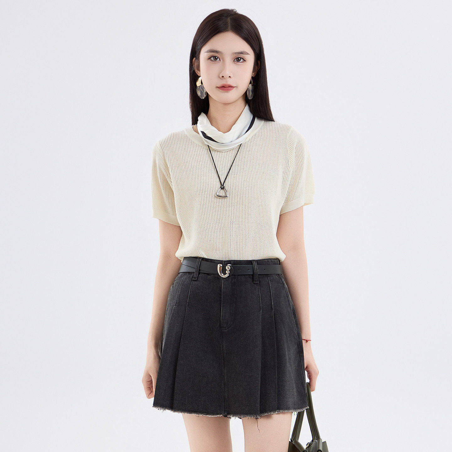 蜜澳圆领短袖针织衫女2026夏季新款小个子显瘦遮肉简约小众上衣