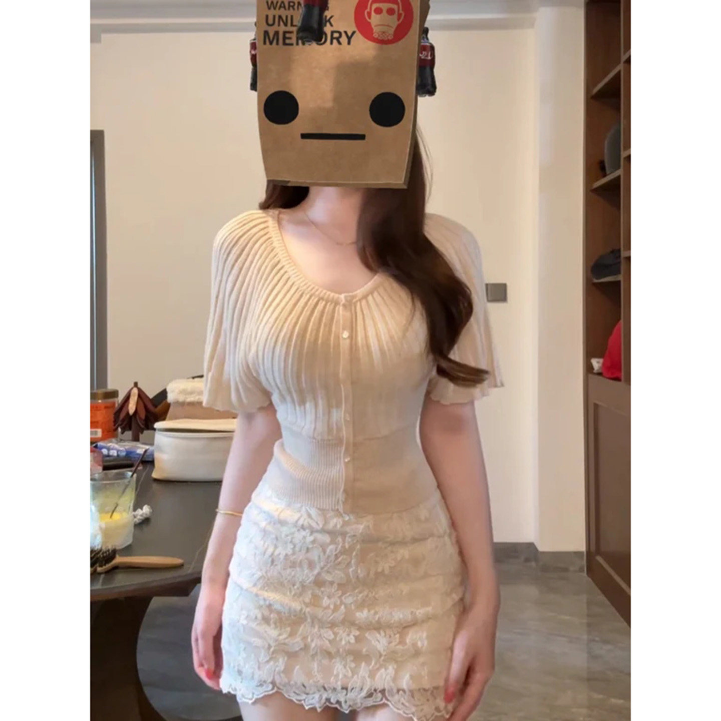 法式绝美蝙蝠袖v领针织开衫女夏季薄款收腰显瘦辣妹纯欲修身上衣