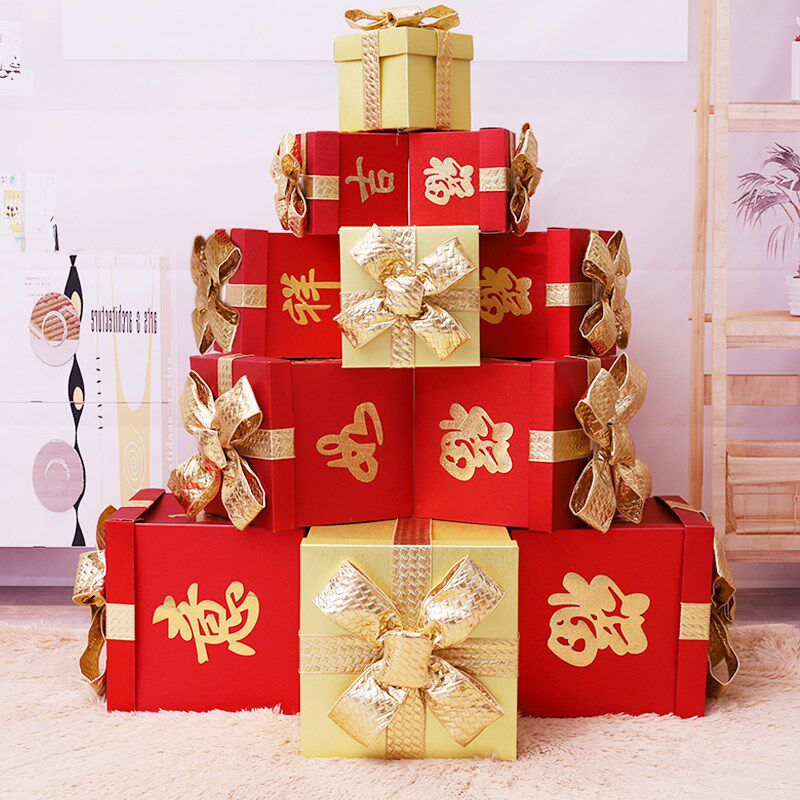 2025蛇年春节装饰礼盒新年元旦商场场景布置橱窗美陈盒子摆件堆头