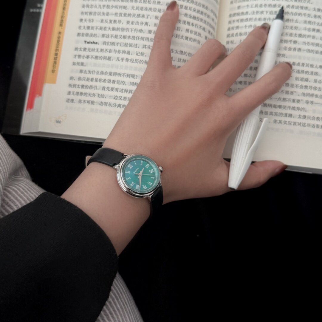【正品保证】小绿表女款手表轻奢