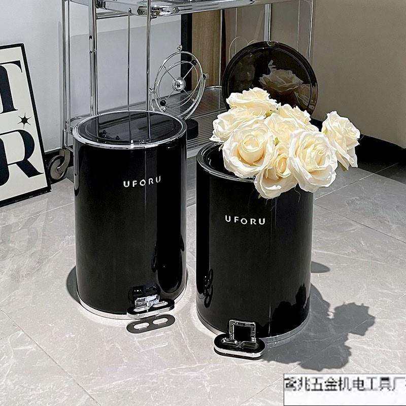 高颜值垃圾桶家用客厅轻奢卫生间可爱新款卧室创意带盖卫生桶直销