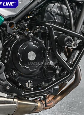 适用川崎22-23款Z650RS改装车身保险杠发动机防摔护杠带防摔球