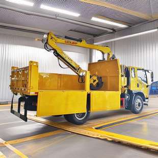 随车抓抓木器抓臂现货四驱车载随车抓木机拉木头随车抓木机