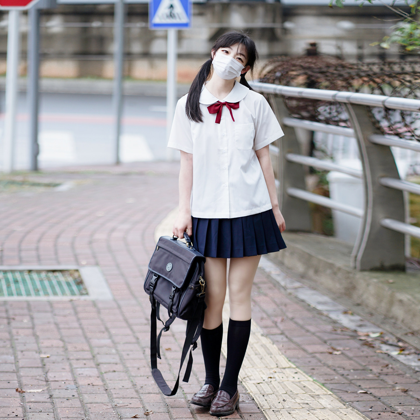 樱花家族jk制服娃娃领衬衫 基础款白色学院风减龄短袖班服套装女