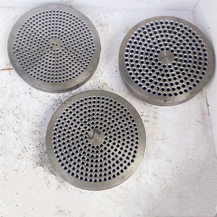 活性炭挤压颗粒成型机 多孔圆柱炭粉颗粒机设备 石墨粉成型机