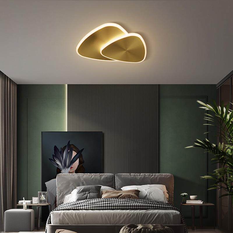 全铜卧室灯吸顶灯简约现代房间灯创意个性北欧灯具2020年新款灯饰