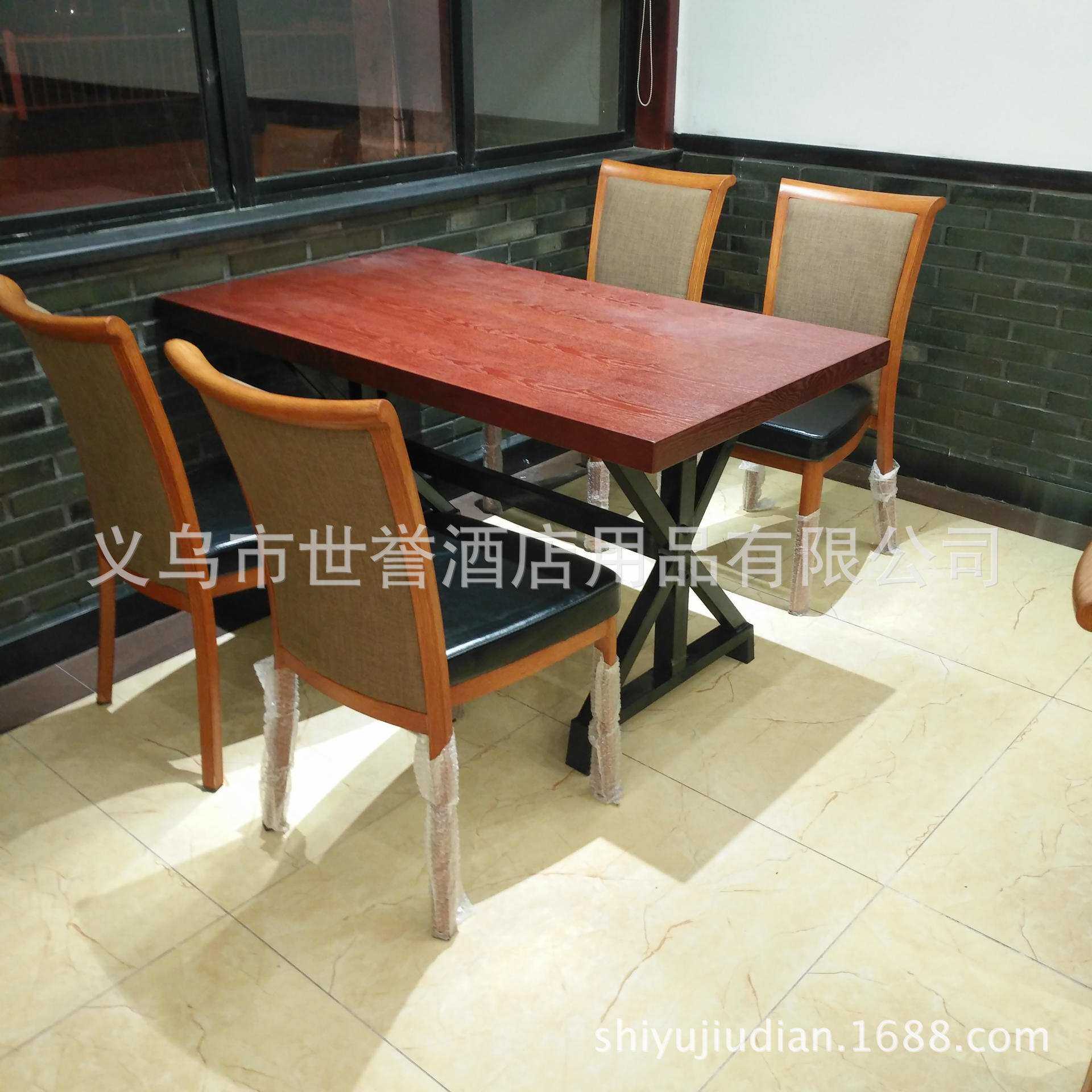 杭州时尚餐厅餐桌椅西餐厅桌主题餐厅休闲餐桌直销自助餐厅餐桌椅