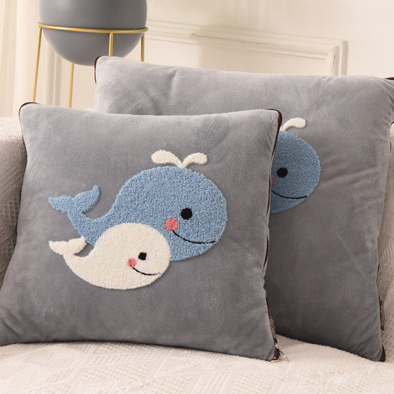 午睡加厚抱枕被子两用汽车珊瑚绒毯办公室午休车载枕头小靠枕一对