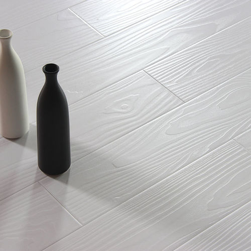 强化复合木地板家用卧室个性纯黑纯白黑白色环保耐磨厂家直销12mm