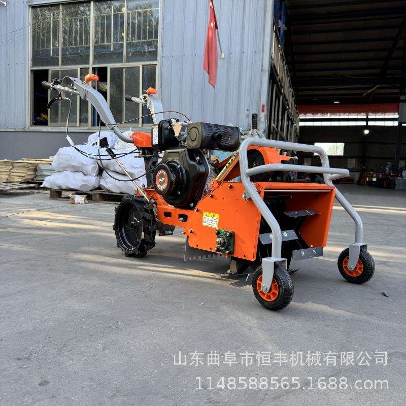 柴油微耕机农用多功能除草机旋耕四驱小型汽油开沟耕地锄草果园