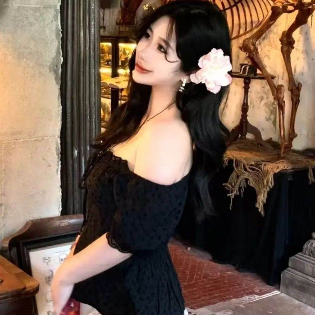 大码女装雪纺上衣夏季新款黑底植绒小花蕾丝方领气质显瘦小衫
