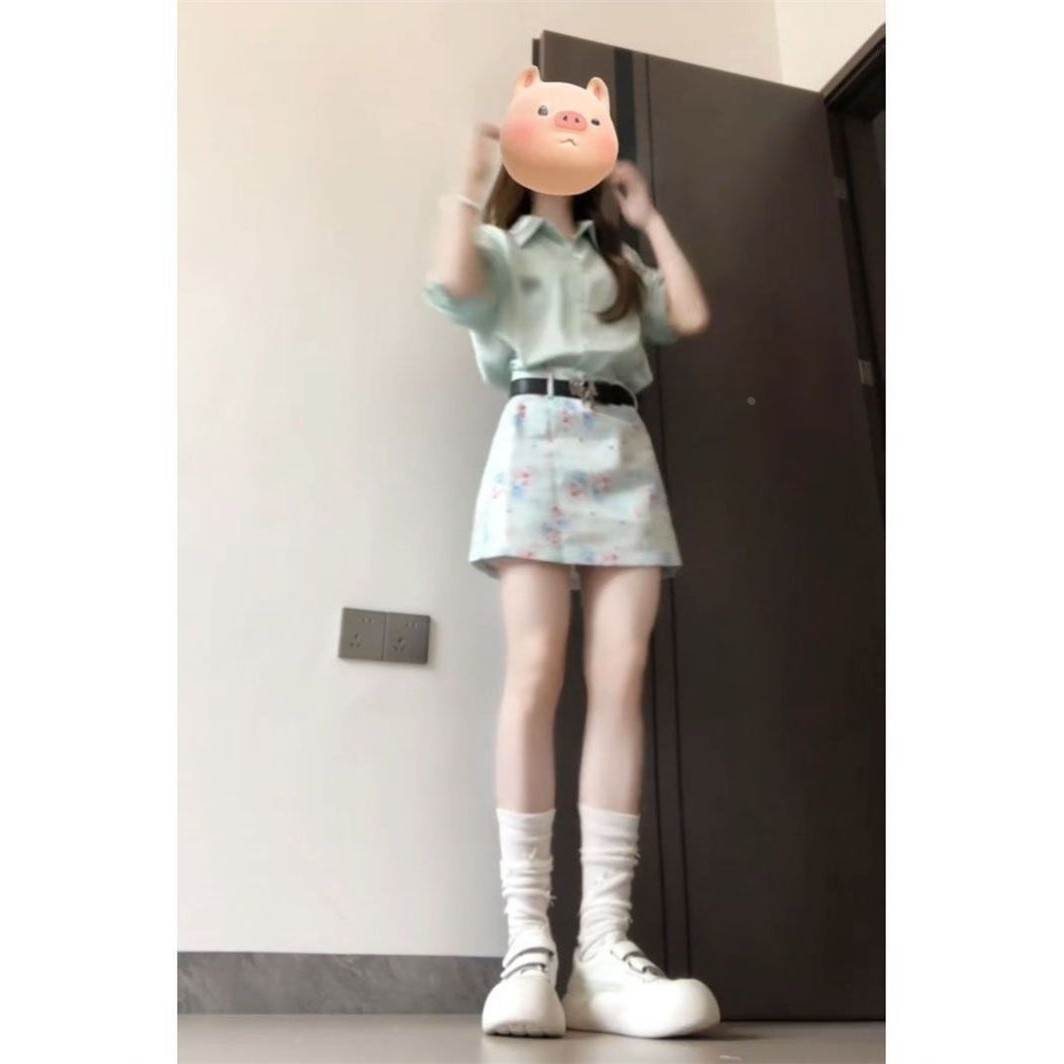 韩系文艺小清新薄荷绿短袖衬衫女学生+百搭碎花包臂短裙两件套装