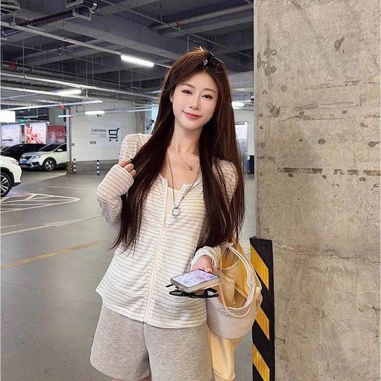 早春慵懒风条纹拉链防晒开衫修身显瘦休闲长袖t恤女上衣超轻薄