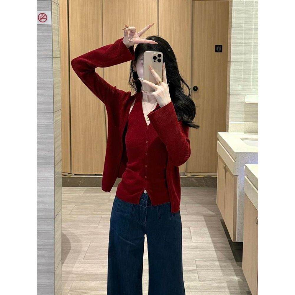 复古红色吊带开衫两件套 女春秋高级感短款挂脖背心针织衫