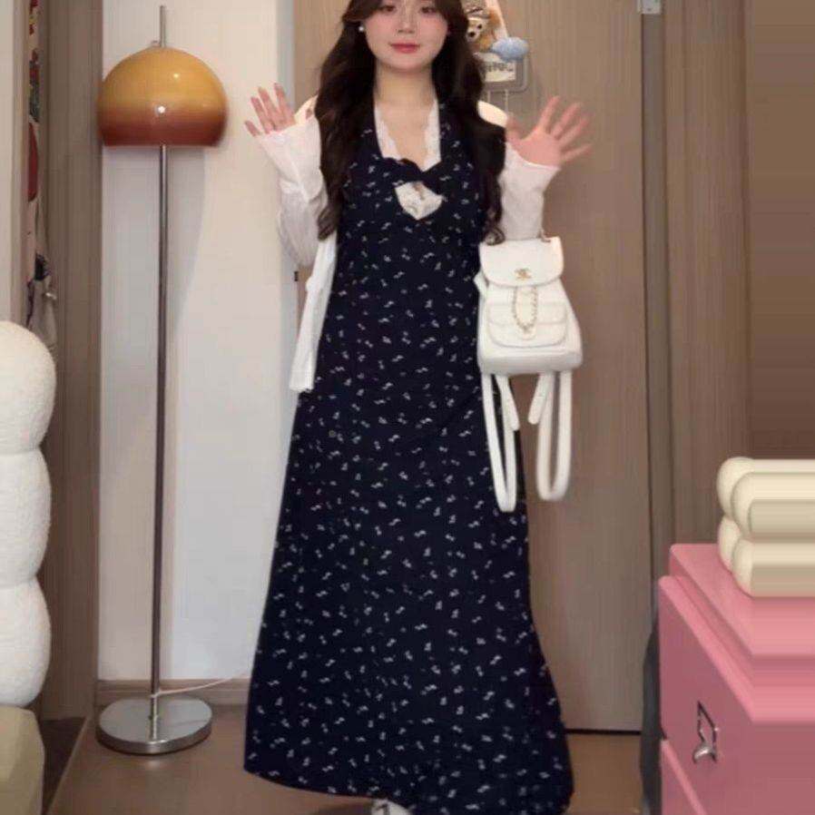 大码法式碎花挂脖连衣裙女夏季胖mm显瘦收腰蕾丝度假风约会长裙子