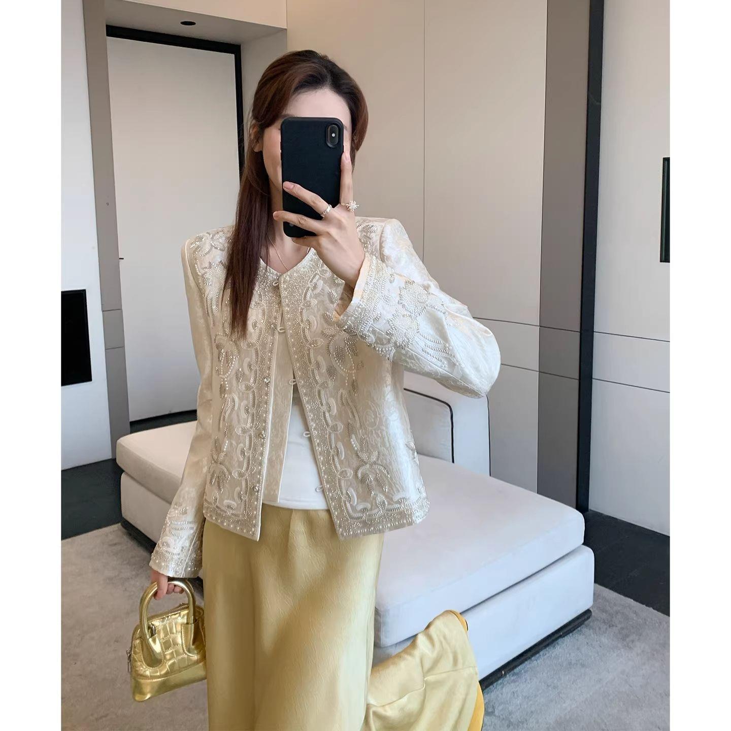 轻奢重工钉珠刺绣新中式短外套女春季新款高级感显瘦气质国风上衣