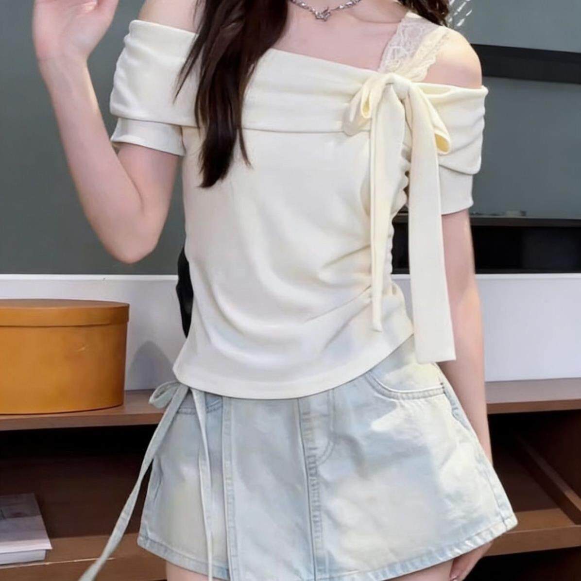 设计蝴蝶结蕾丝吊带短袖T恤女夏季一字肩露肩上衣绑带半袖体恤衫