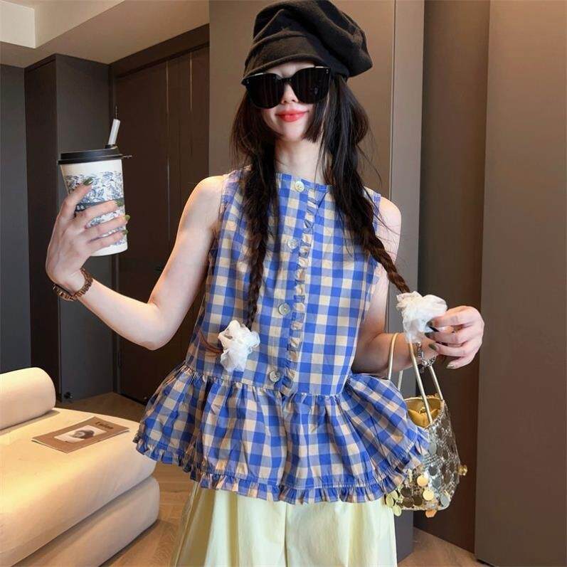 复古洋气格子圆领无袖衬衫女夏季新款宽松休闲木耳边蓝色格子上衣