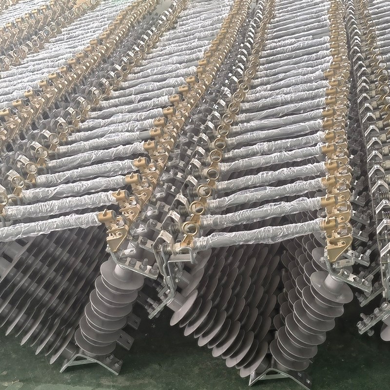 现货供应户外跌落式熔断器出口V型熔断器 硅橡胶高压跌落式熔断器